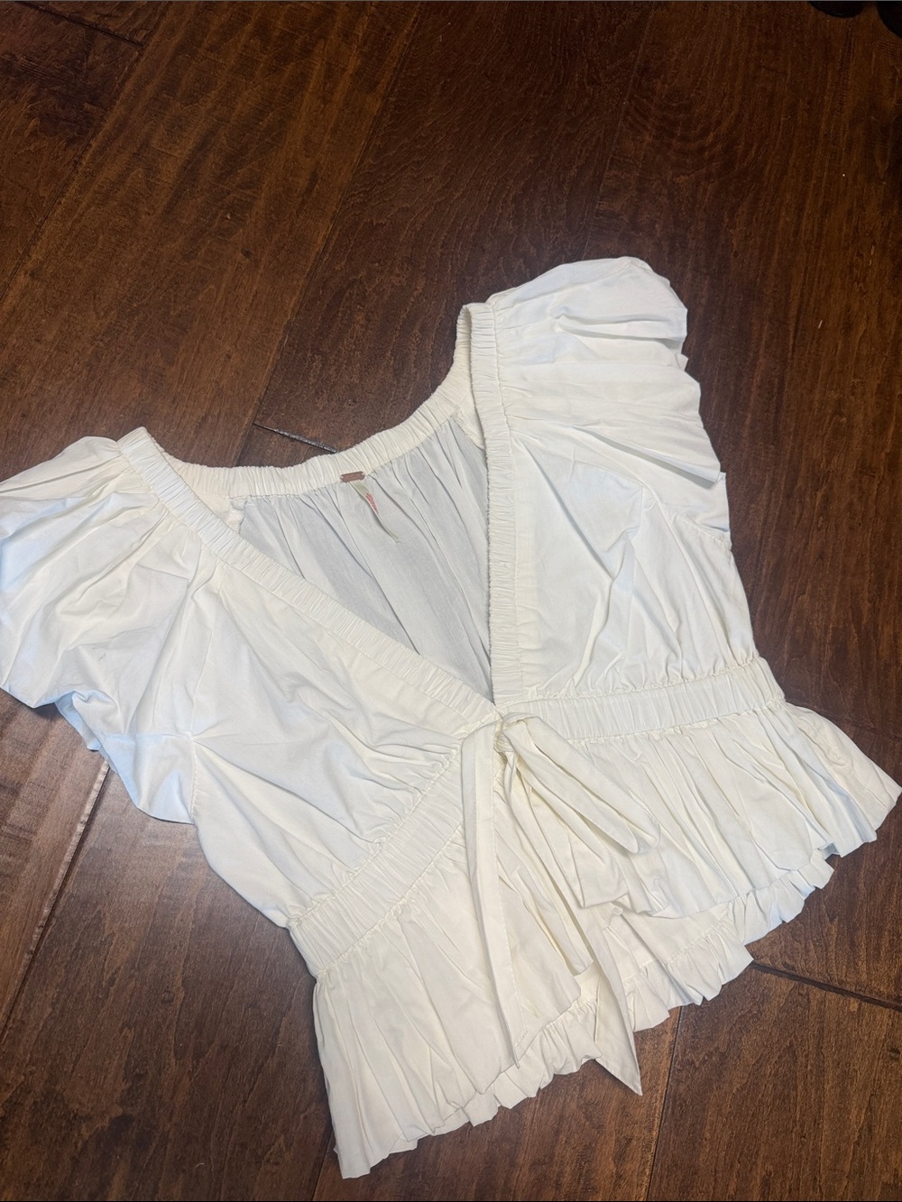 Free people White Ruffled Tie-Front Women’s Top